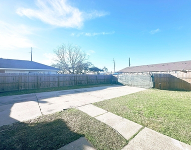 15522 Baxter Avenue - Photo Thumbnail 26