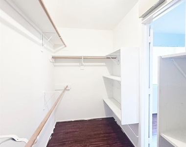 15522 Baxter Avenue - Photo Thumbnail 18