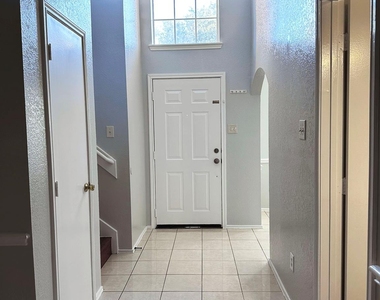 15522 Baxter Avenue - Photo Thumbnail 10