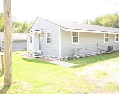 2322 Central Street - Photo Thumbnail 1