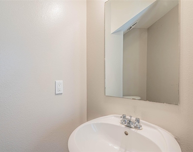 10061 Sharpton Drive - Photo Thumbnail 14