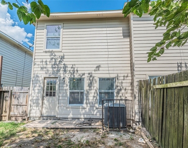 10061 Sharpton Drive - Photo Thumbnail 15