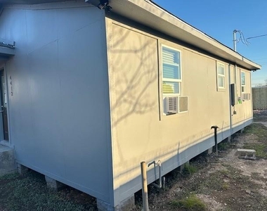 4412 Cline Street - Photo Thumbnail 4