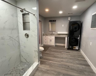 2950 Pallanza Drive S - Photo Thumbnail 18