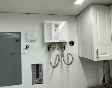 2950 Pallanza Drive S - Photo Thumbnail 24