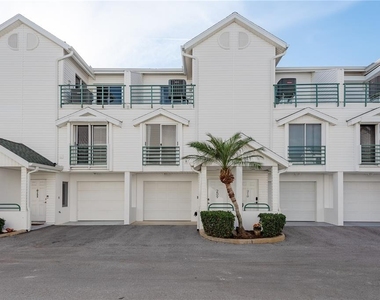 320 Island Way - Photo Thumbnail 13