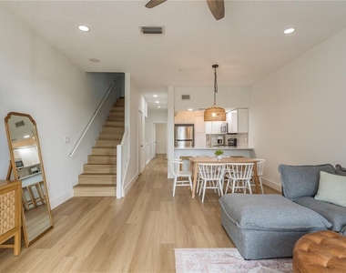 320 Island Way - Photo Thumbnail 23