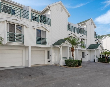 320 Island Way - Photo Thumbnail 14