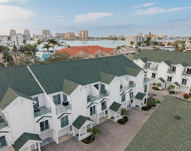 320 Island Way - Photo Thumbnail 54