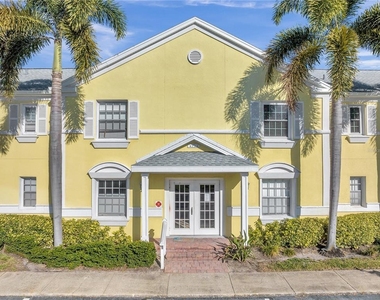 4728 Beach Drive Se - Photo Thumbnail 44