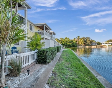 4728 Beach Drive Se - Photo Thumbnail 33