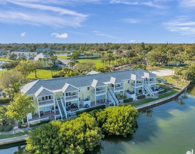 4728 Beach Drive Se - Photo Thumbnail 53