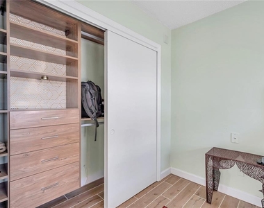 4728 Beach Drive Se - Photo Thumbnail 28