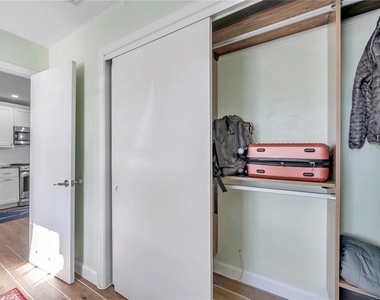 4728 Beach Drive Se - Photo Thumbnail 27