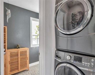 4728 Beach Drive Se - Photo Thumbnail 22