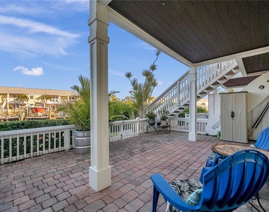 4728 Beach Drive Se - Photo Thumbnail 30
