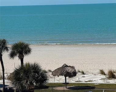 1460 Gulf Boulevard - Photo Thumbnail 3