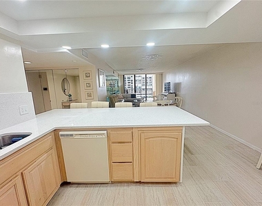1460 Gulf Boulevard - Photo Thumbnail 9