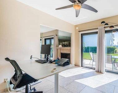 6260 Sun Boulevard - Photo Thumbnail 7