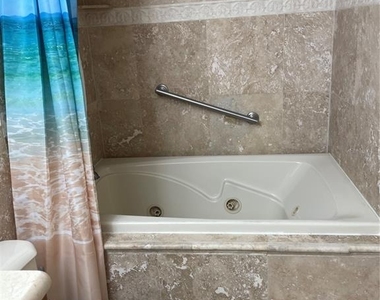 6260 Sun Boulevard - Photo Thumbnail 36