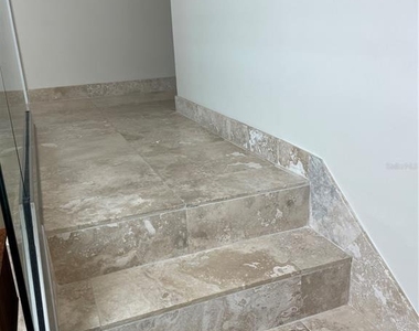 6260 Sun Boulevard - Photo Thumbnail 32