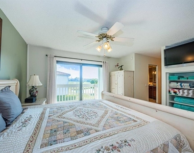 6260 Sun Boulevard - Photo Thumbnail 13