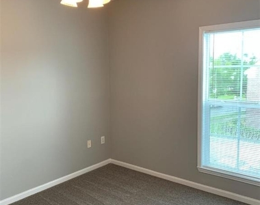 475 Water Street - Photo Thumbnail 10