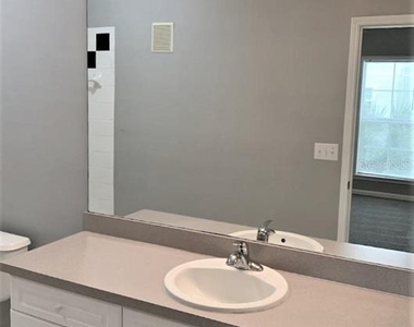 475 Water Street - Photo Thumbnail 11