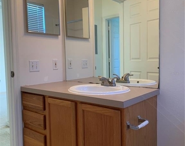 13500 Turtle Marsh Loop - Photo Thumbnail 21