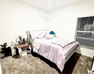 1835 Weir Boulevard - Photo Thumbnail 7