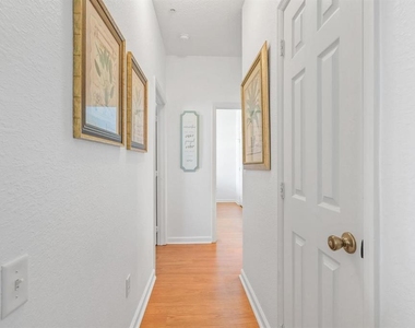 2310 Silver Palm Drive - Photo Thumbnail 17