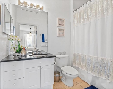 2310 Silver Palm Drive - Photo Thumbnail 16