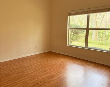 20428 Harvest Oak Court - Photo Thumbnail 12