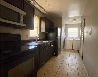 1822 Horne Avenue - Photo Thumbnail 6