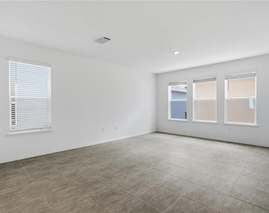 15010 Summer Harvest Street - Photo Thumbnail 8