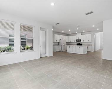 15010 Summer Harvest Street - Photo Thumbnail 9