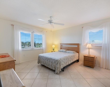 649 Tamiami Trail S - Photo Thumbnail 14