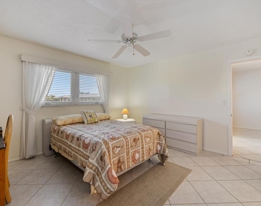 649 Tamiami Trail S - Photo Thumbnail 18