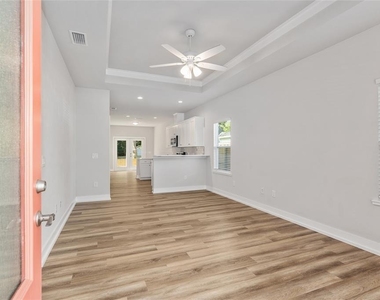 420 Nw 1st Street - Photo Thumbnail 8