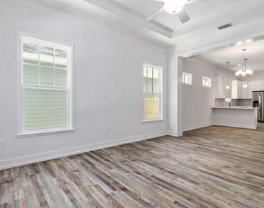 420 Nw 1st Street - Photo Thumbnail 2