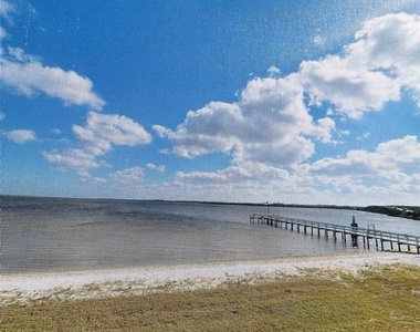 14459 River Beach Drive - Photo Thumbnail 16