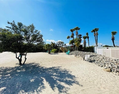 14459 River Beach Drive - Photo Thumbnail 20
