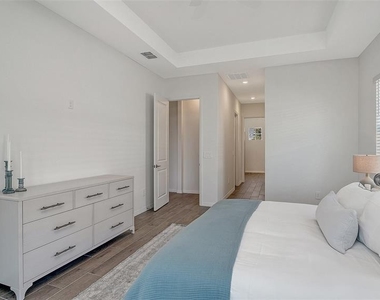 17160 Albatross Road - Photo Thumbnail 20