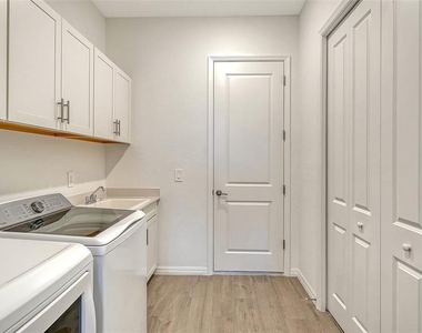 17160 Albatross Road - Photo Thumbnail 32