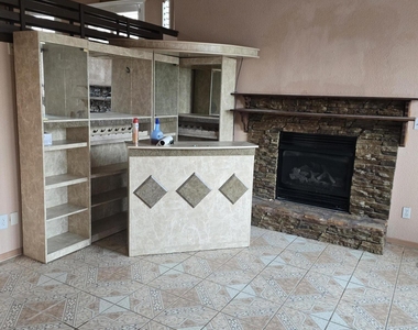 3213 Tierra Ave Place - Photo Thumbnail 4