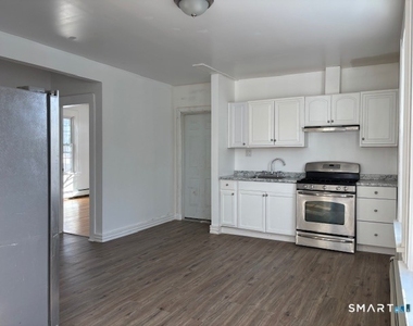 292 Ridgefield Avenue - Photo Thumbnail 5