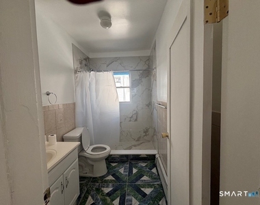 292 Ridgefield Avenue - Photo Thumbnail 9