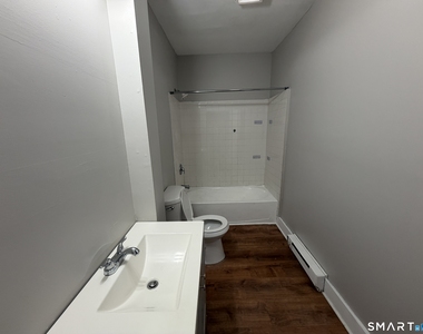 143 Congress Avenue - Photo Thumbnail 10