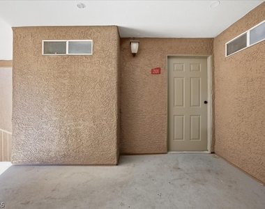 2110 Sealion Drive - Photo Thumbnail 15