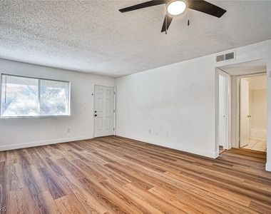 3585 Arville Street - Photo Thumbnail 4